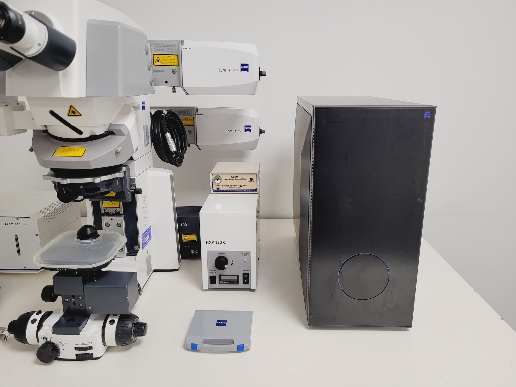 Image of Zeiss Examiner.Z1 Axio Upright with Laser System LSM7 Spares/Repair