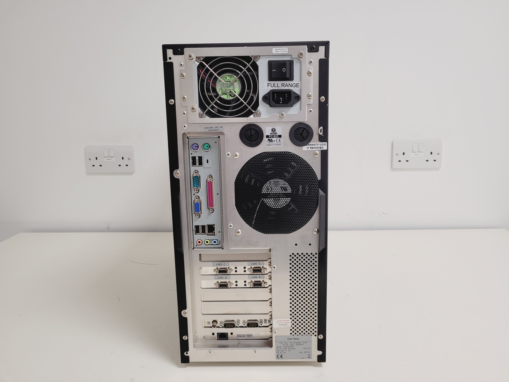 Image of Zeiss Examiner.Z1 Axio Upright with Laser System LSM7 Spares/Repair