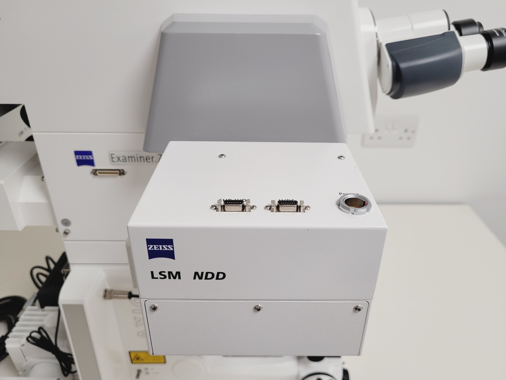 Image of Zeiss Examiner.Z1 Axio Upright with Laser System LSM7 Spares/Repair