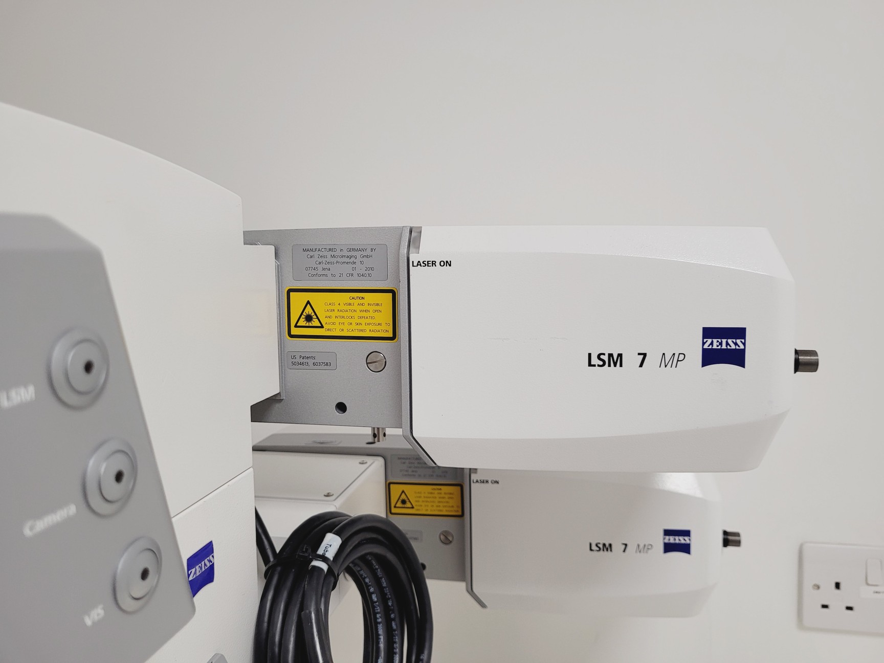 Image of Zeiss Examiner.Z1 Axio Upright with Laser System LSM7 Spares/Repair