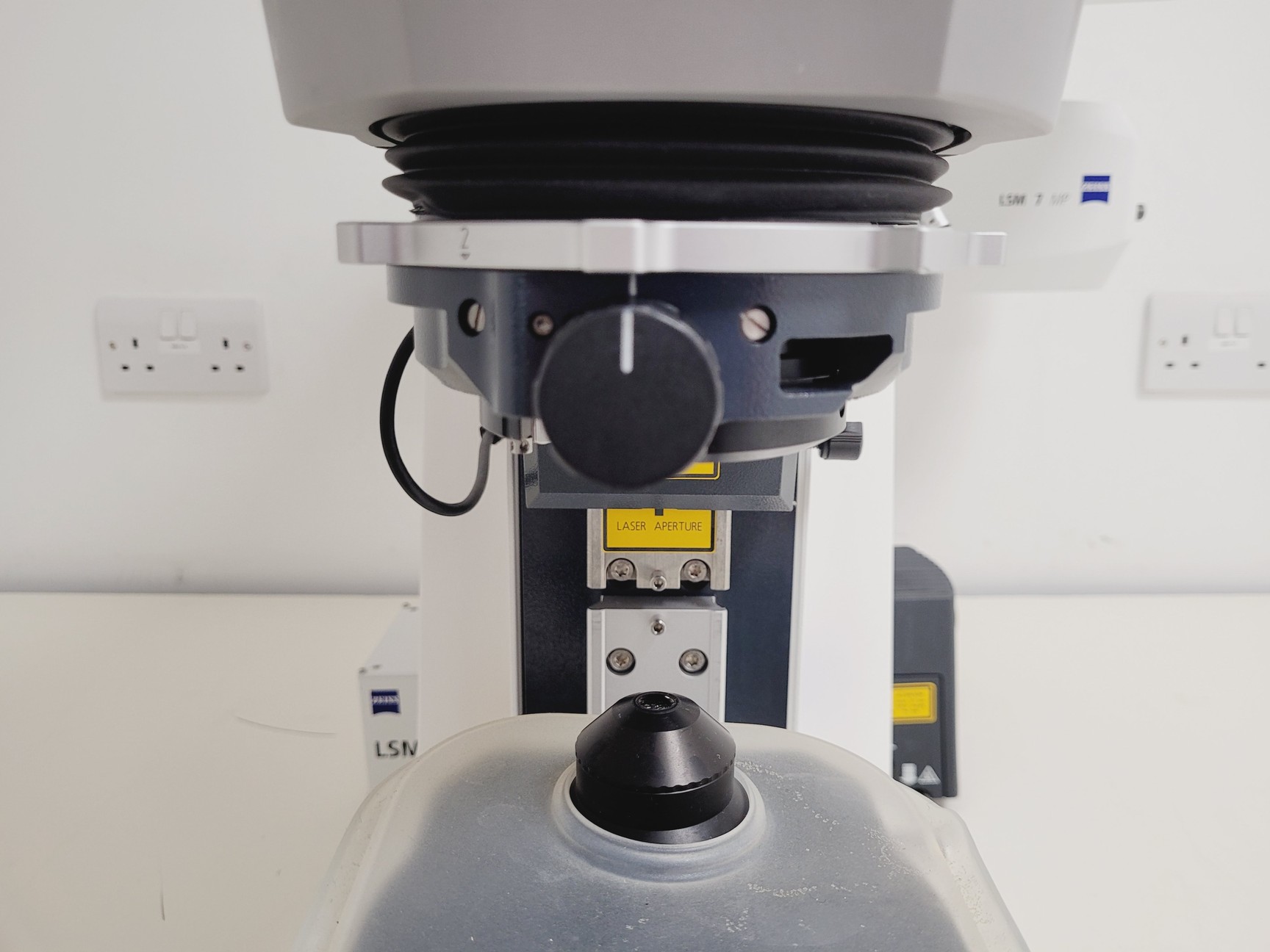 Image of Zeiss Examiner.Z1 Axio Upright with Laser System LSM7 Spares/Repair
