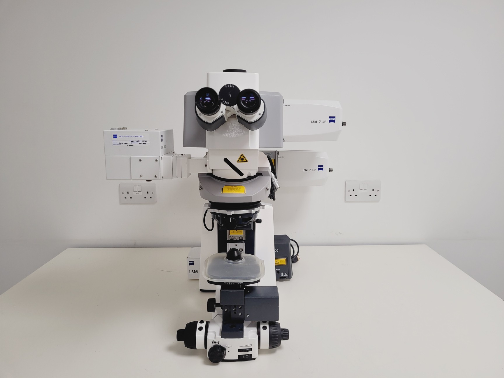 Image of Zeiss Examiner.Z1 Axio Upright with Laser System LSM7 Spares/Repair