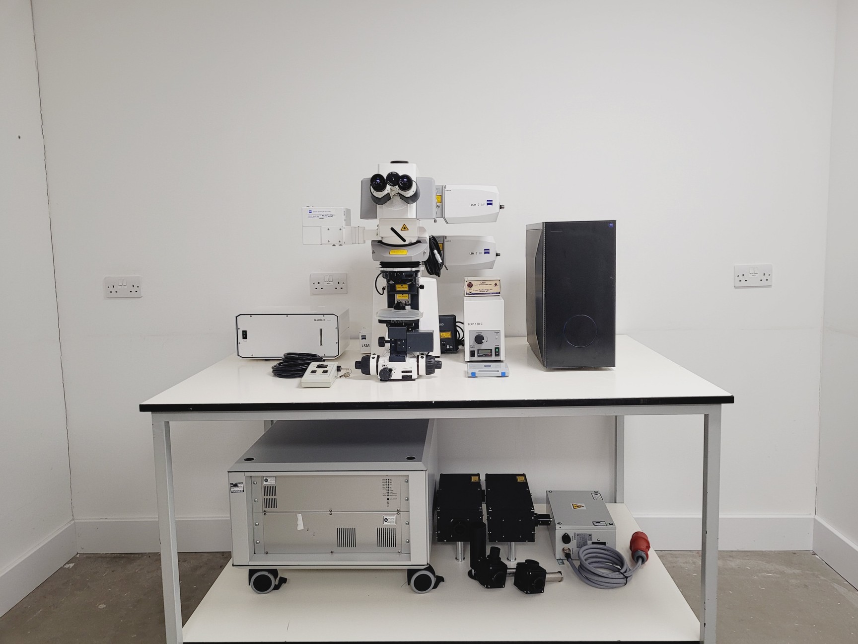 Image of Zeiss Examiner.Z1 Axio Upright with Laser System LSM7 Spares/Repair