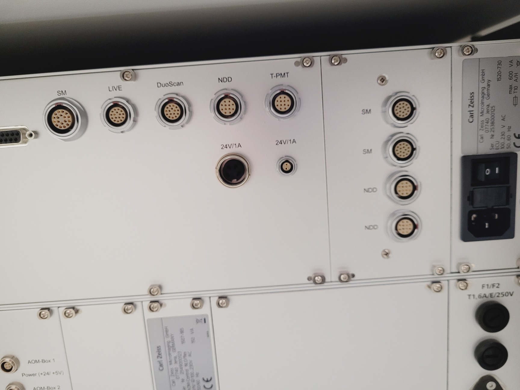 Image of Zeiss Examiner.Z1 Axio Upright with Laser System LSM7 Spares/Repair