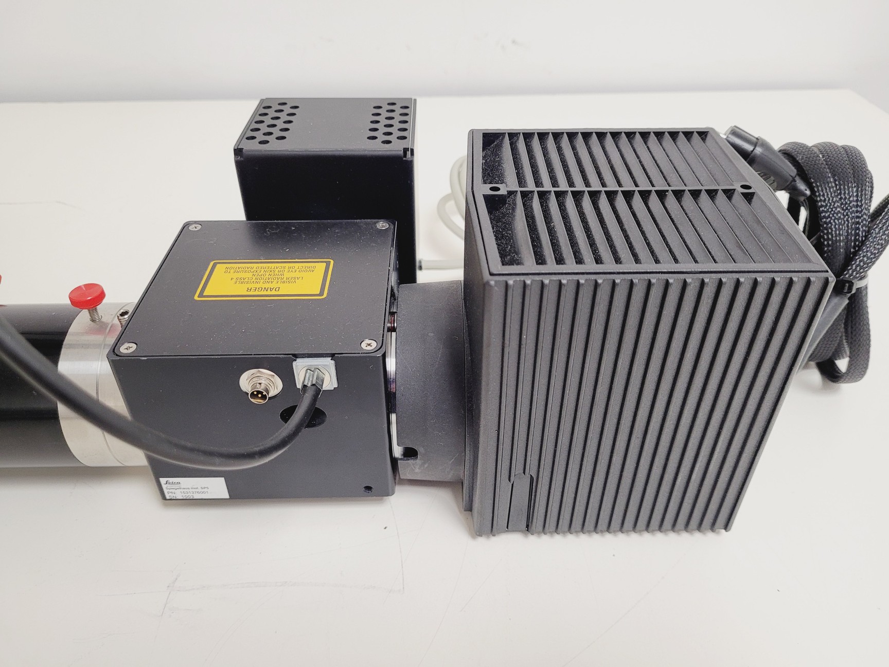 Image of Leica DM6000 CFS Upright Fluorescence Microscope Body w/ EL6000 Spares/Repair