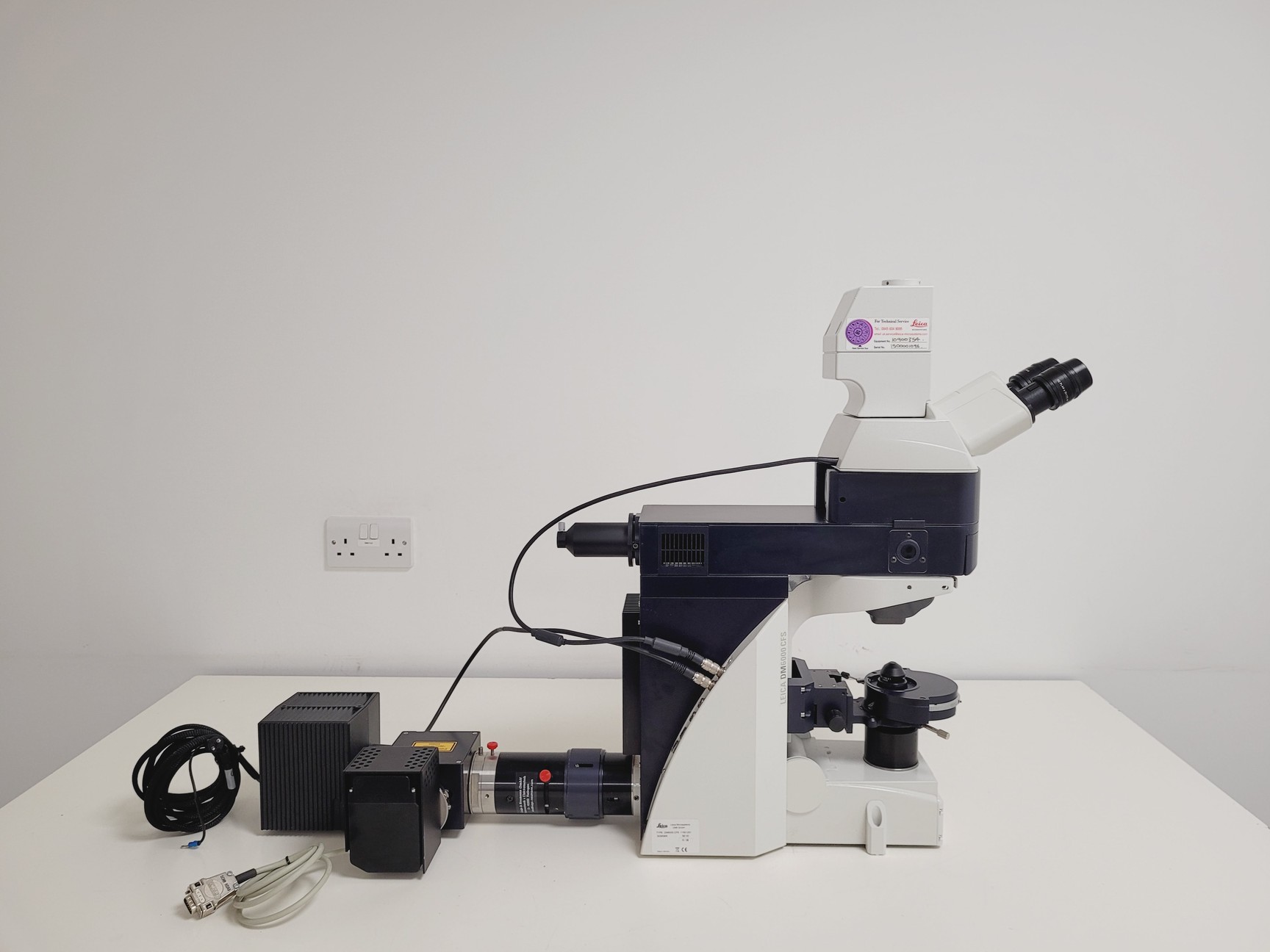 Image of Leica DM6000 CFS Upright Fluorescence Microscope Body w/ EL6000 Spares/Repair