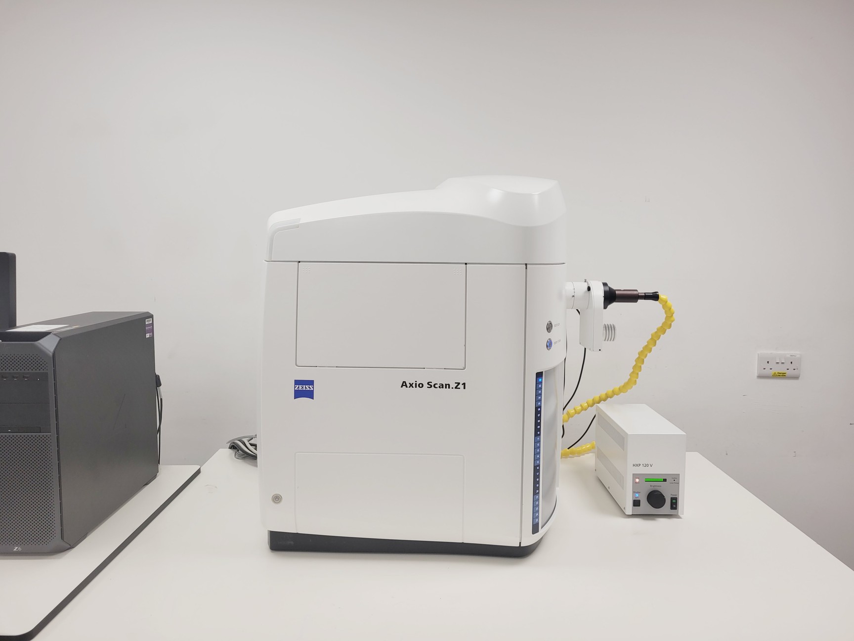 Image of Zeiss Axio Scan.Z1 Slide Scanner System with PC, Zen 3.1 Software & Accessories