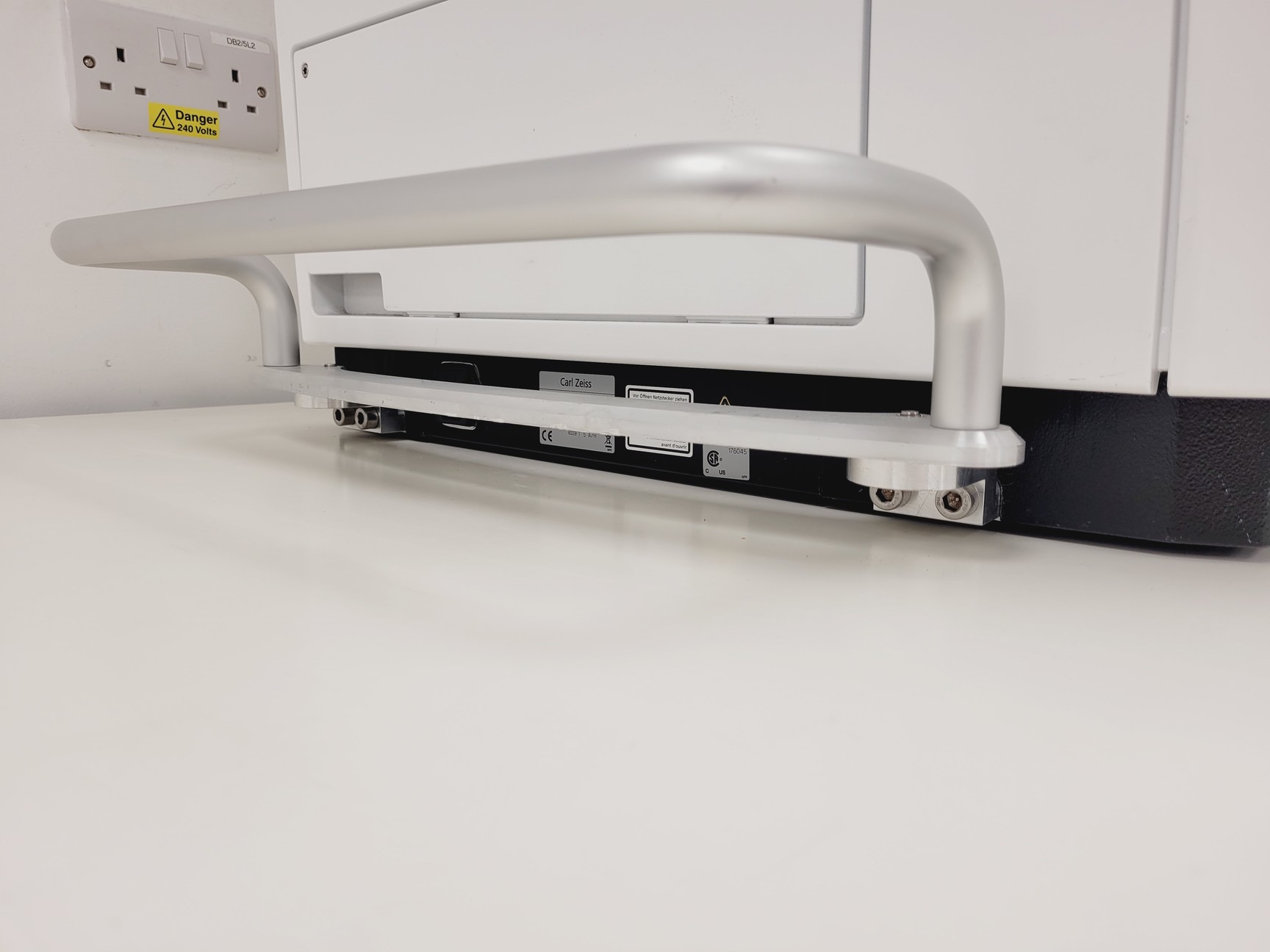 Image of Zeiss Axio Scan.Z1 Slide Scanner System with PC, Zen 3.1 Software & Accessories