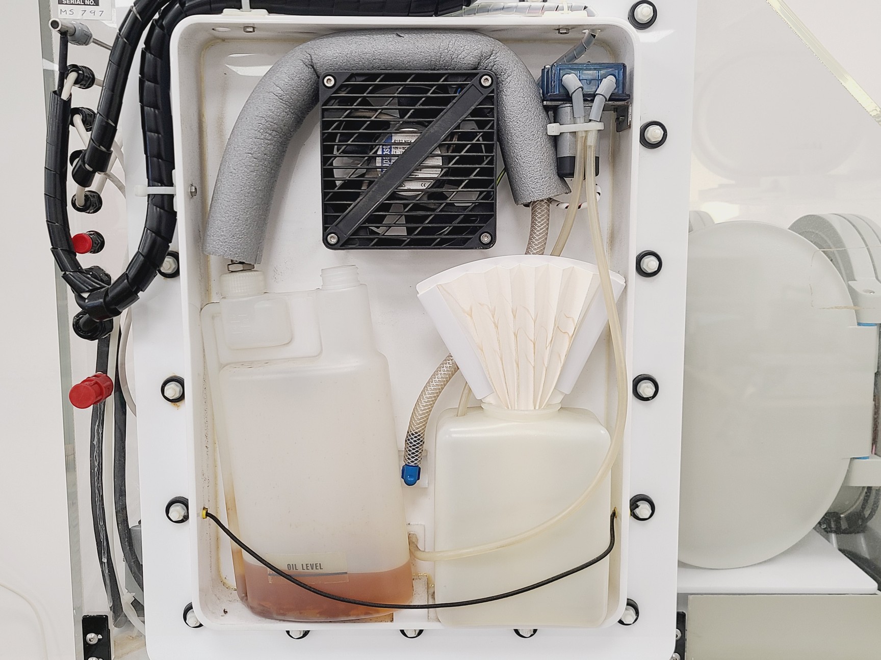 Image of DW Whitley MG500 Anaerobic Workstation Glove Box