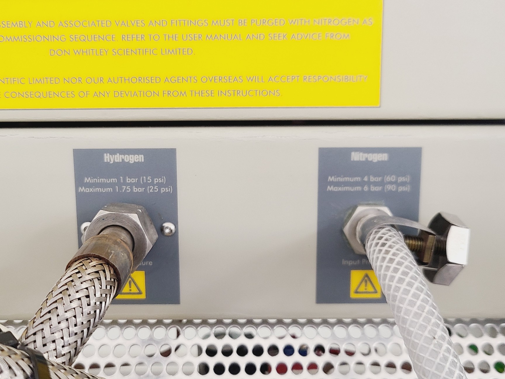 Image of DW Whitley MG500 Anaerobic Workstation Glove Box