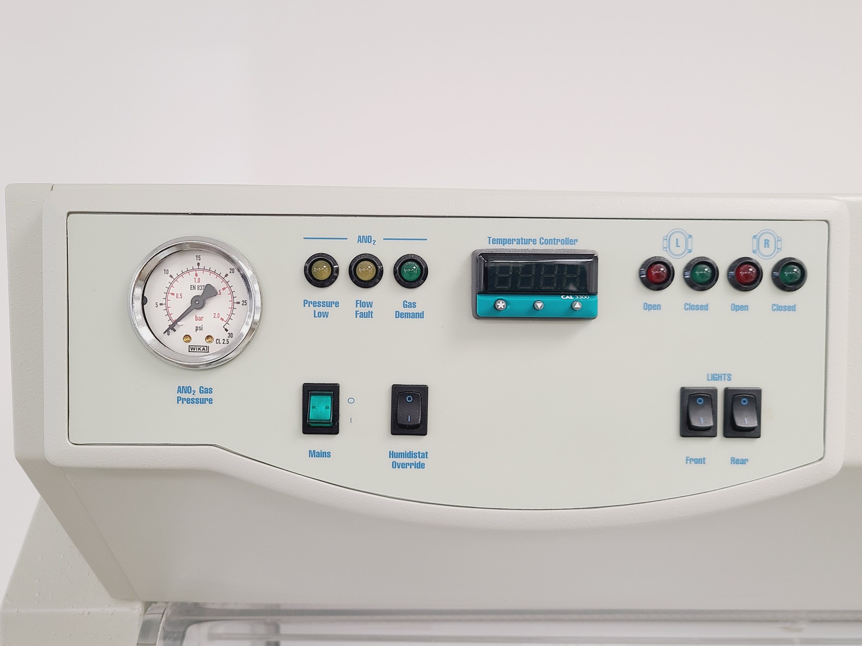 Image of DW Whitley MG500 Anaerobic Workstation Glove Box