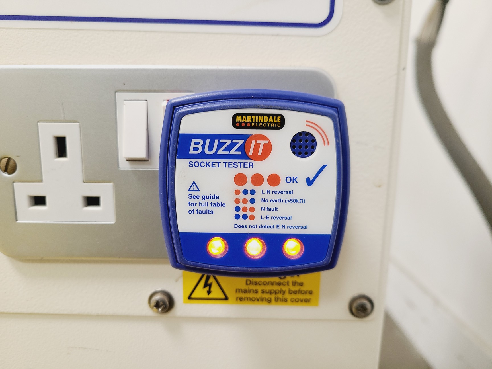 Image of Monmouth Scientific Circulaire MFC 1000S Fume Cabinet