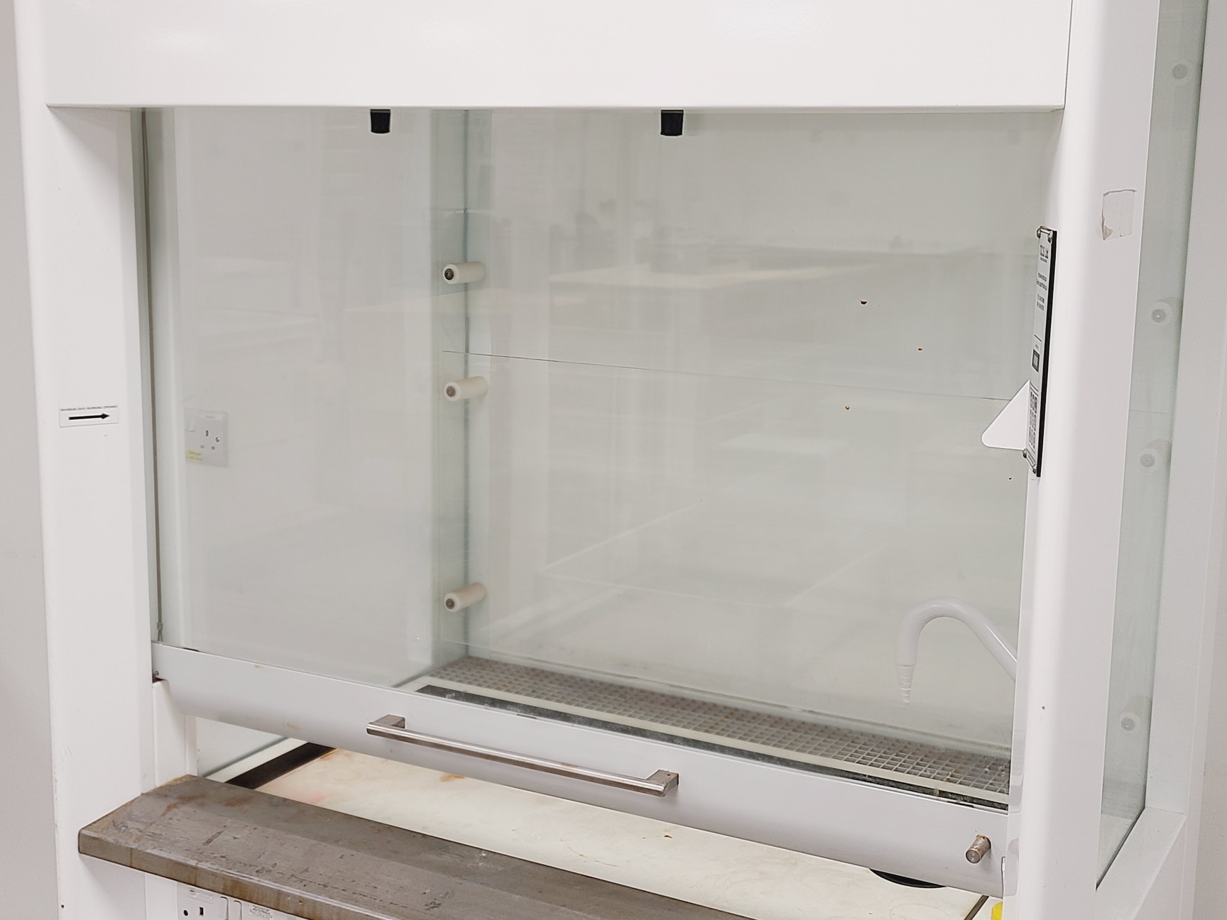 Image of Total Containment Solutions TCS 1000MR Fume Cabinet