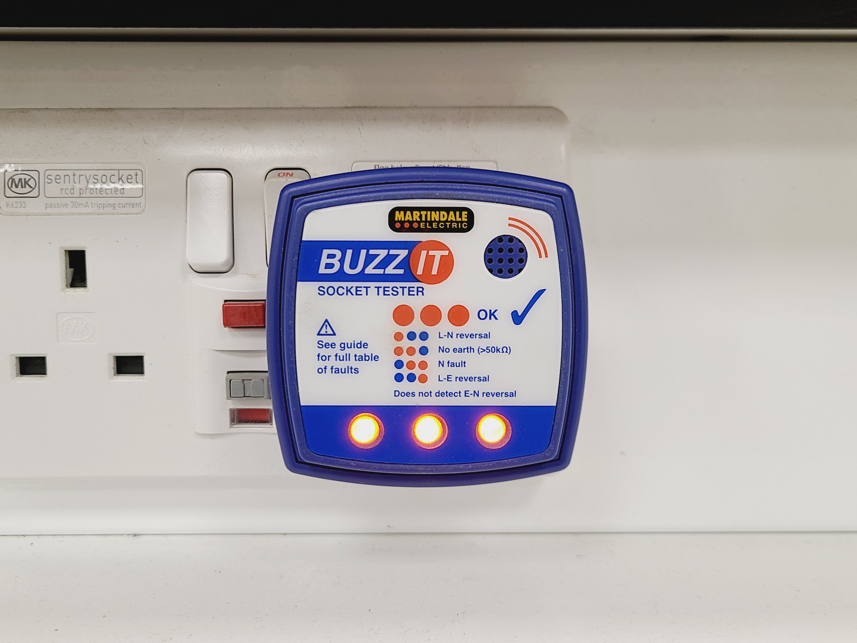 Image of Total Containment Solutions TCS 1000MR Fume Cabinet