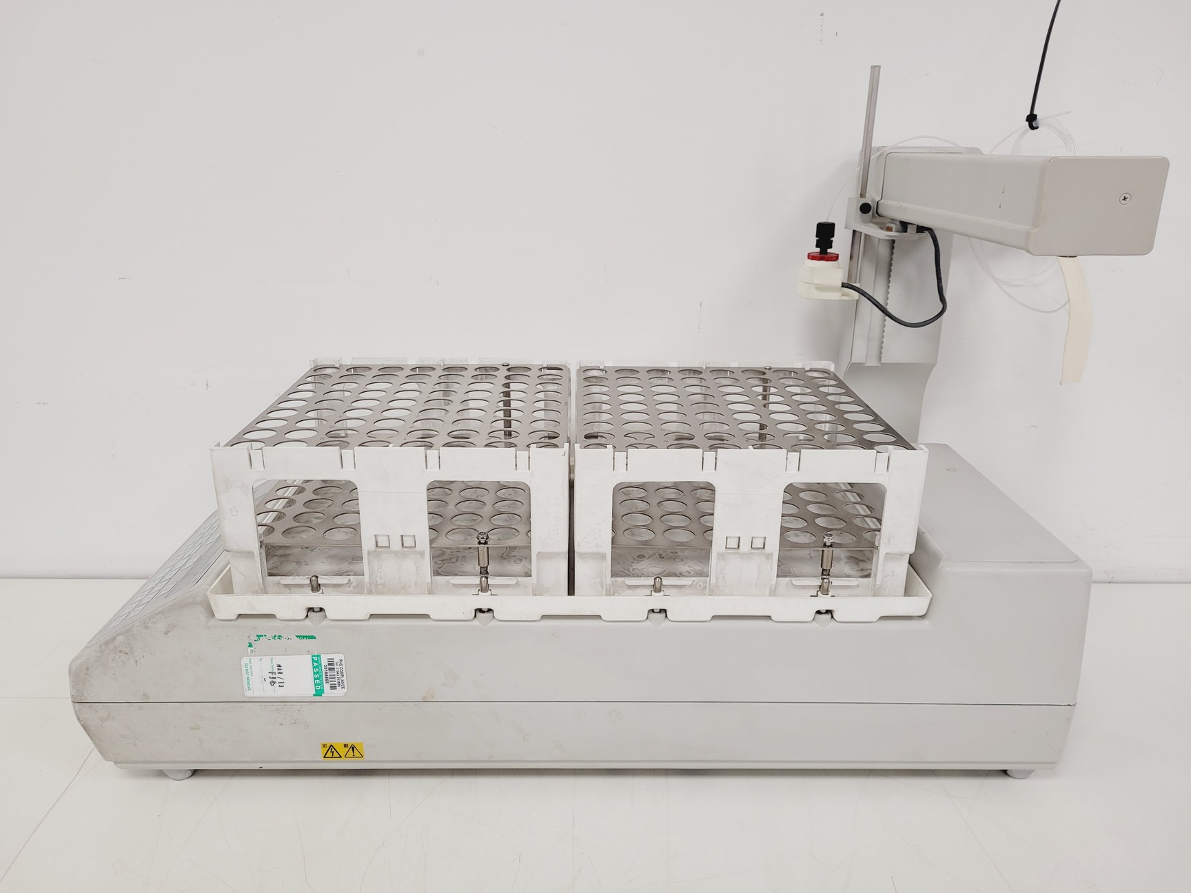 Image of Varian ProStar HPLC System, 701 Fraction Collector, 2 x 210 Solvent Module, 335