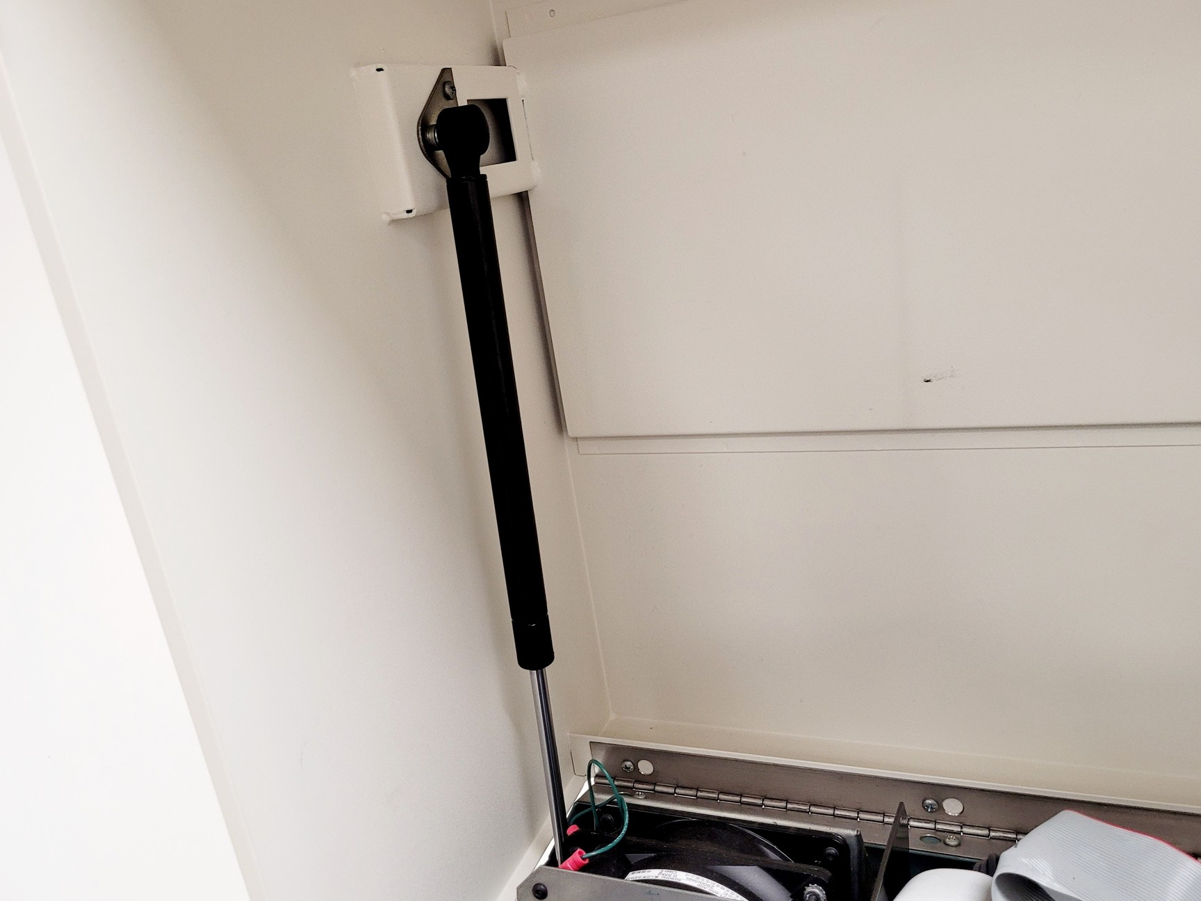 Image of BD FACScalibur Flow Cytometer