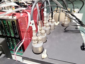 Thumbnail image of BD FACScalibur Flow Cytometer