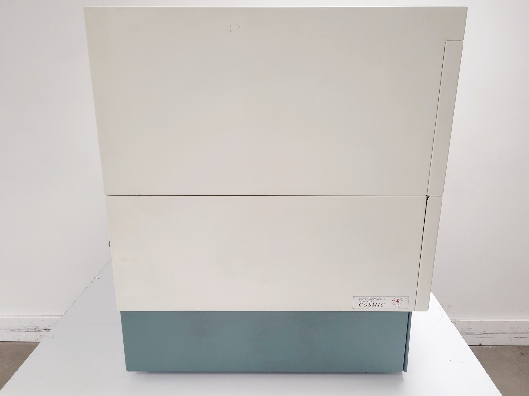 Image of BD FACScalibur Flow Cytometer