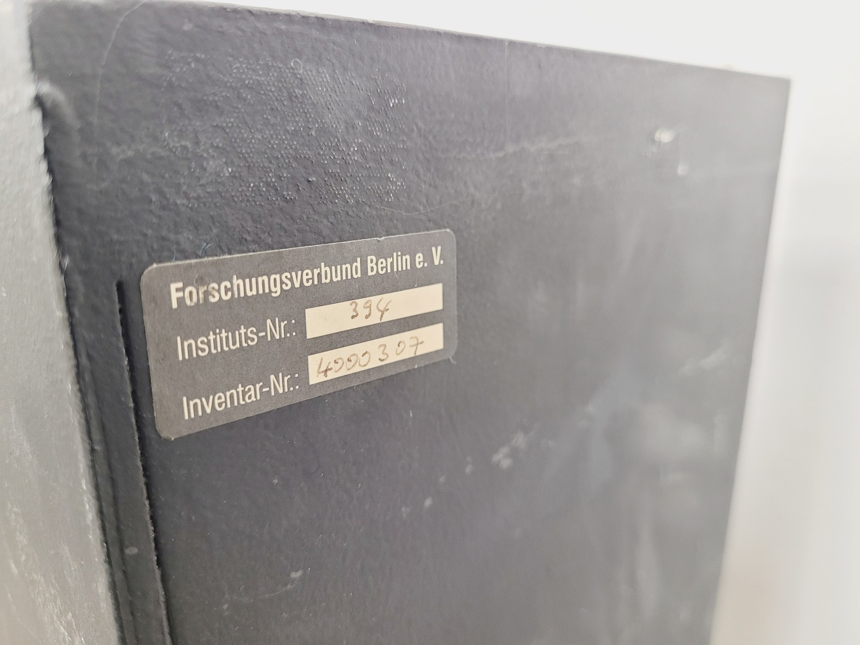 Image of 3 x Forschungsverbund 394 Pneumatic Optical Table Isolators