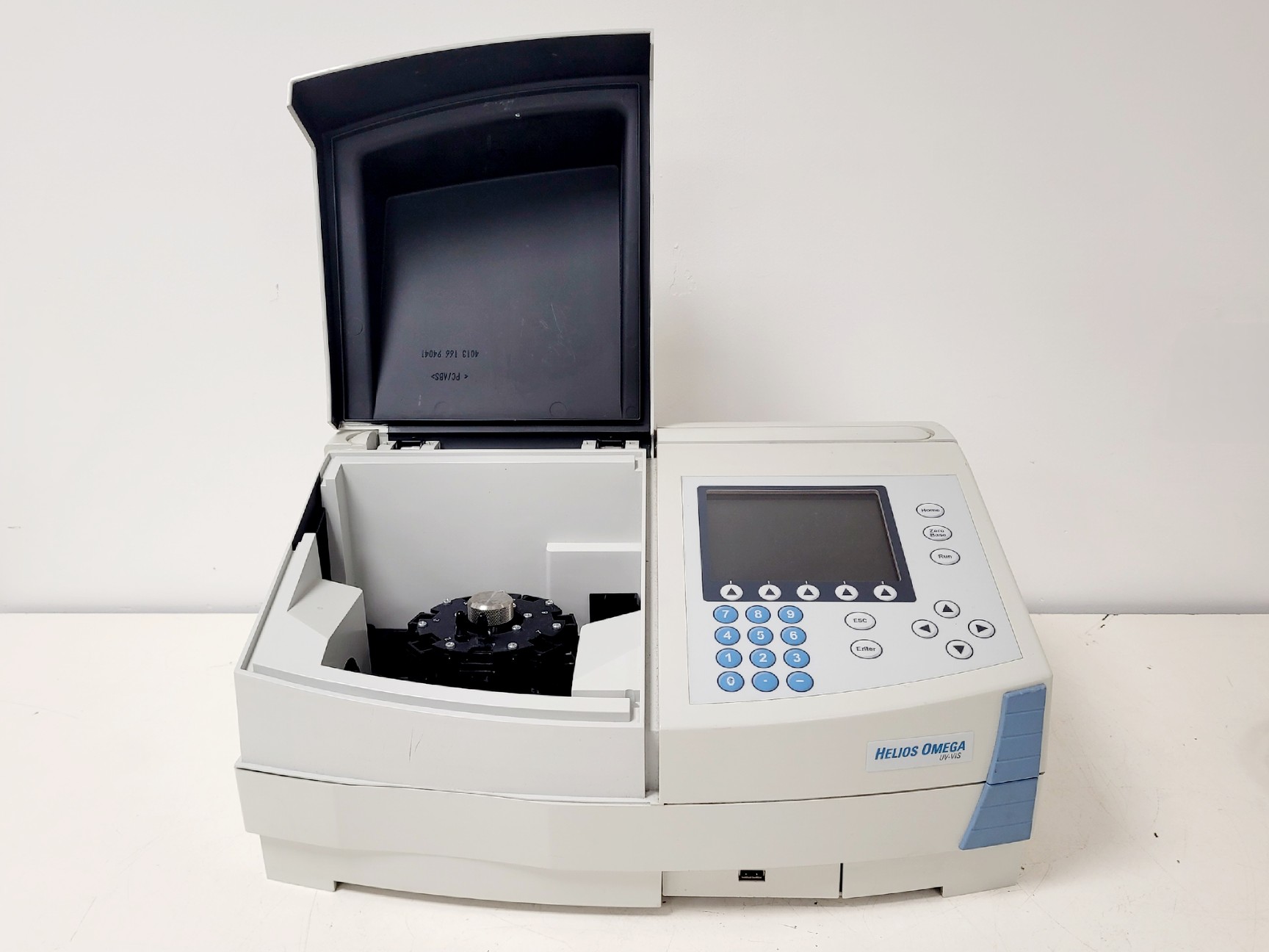 Image of Thermo Scientific Helios Omega UV-VIS Spectrophotometer Lab 