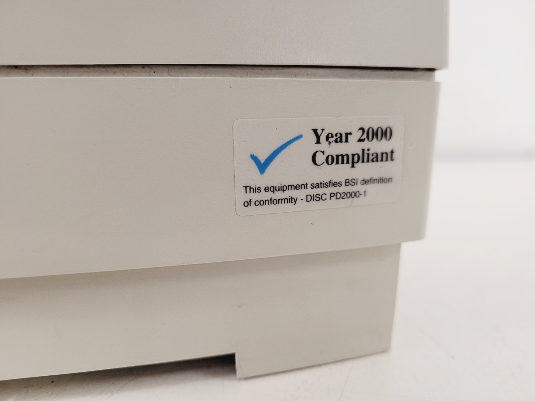 Image of Unicam Helios Gamma UV-Vis Spectrophotometer Lab