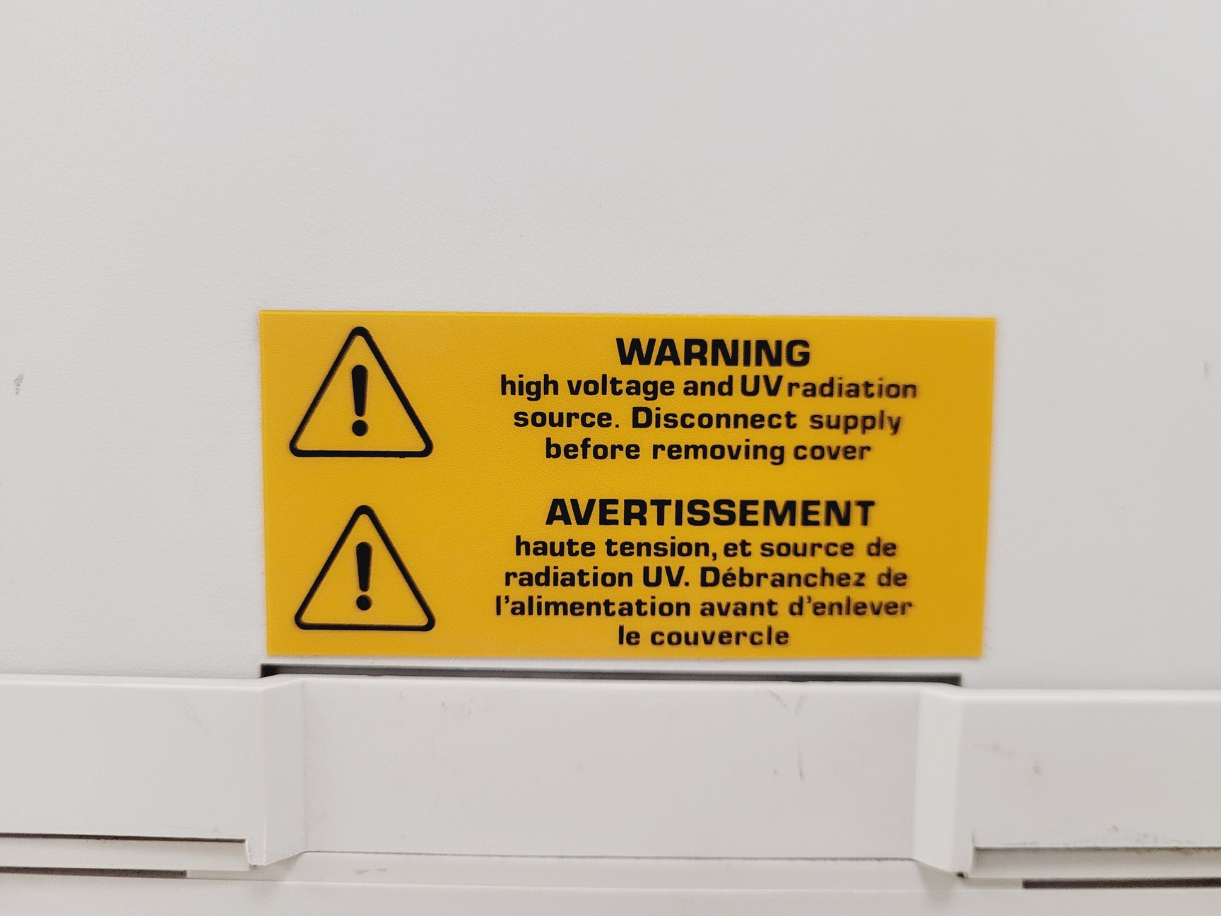Image of Unicam Helios Gamma UV-Vis Spectrophotometer Lab