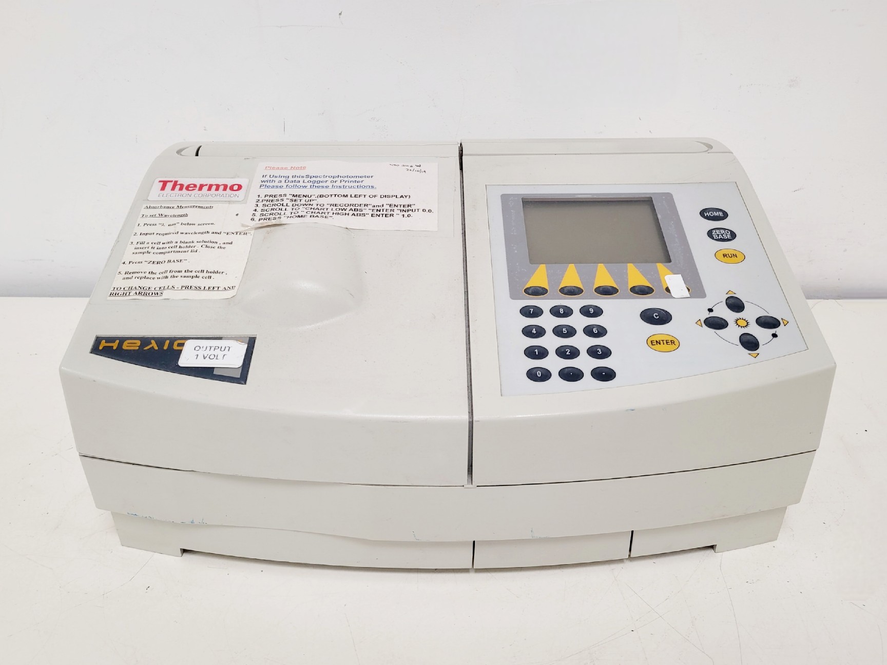 Image of Thermo Helios Gamma UV-Vis Spectrophotometer Lab