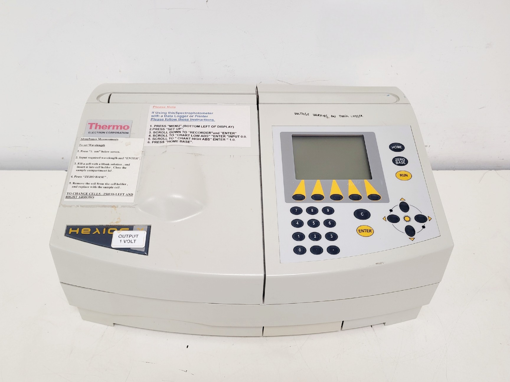 Image of Thermo Helios Gamma UV-Vis Spectrophotometer Lab