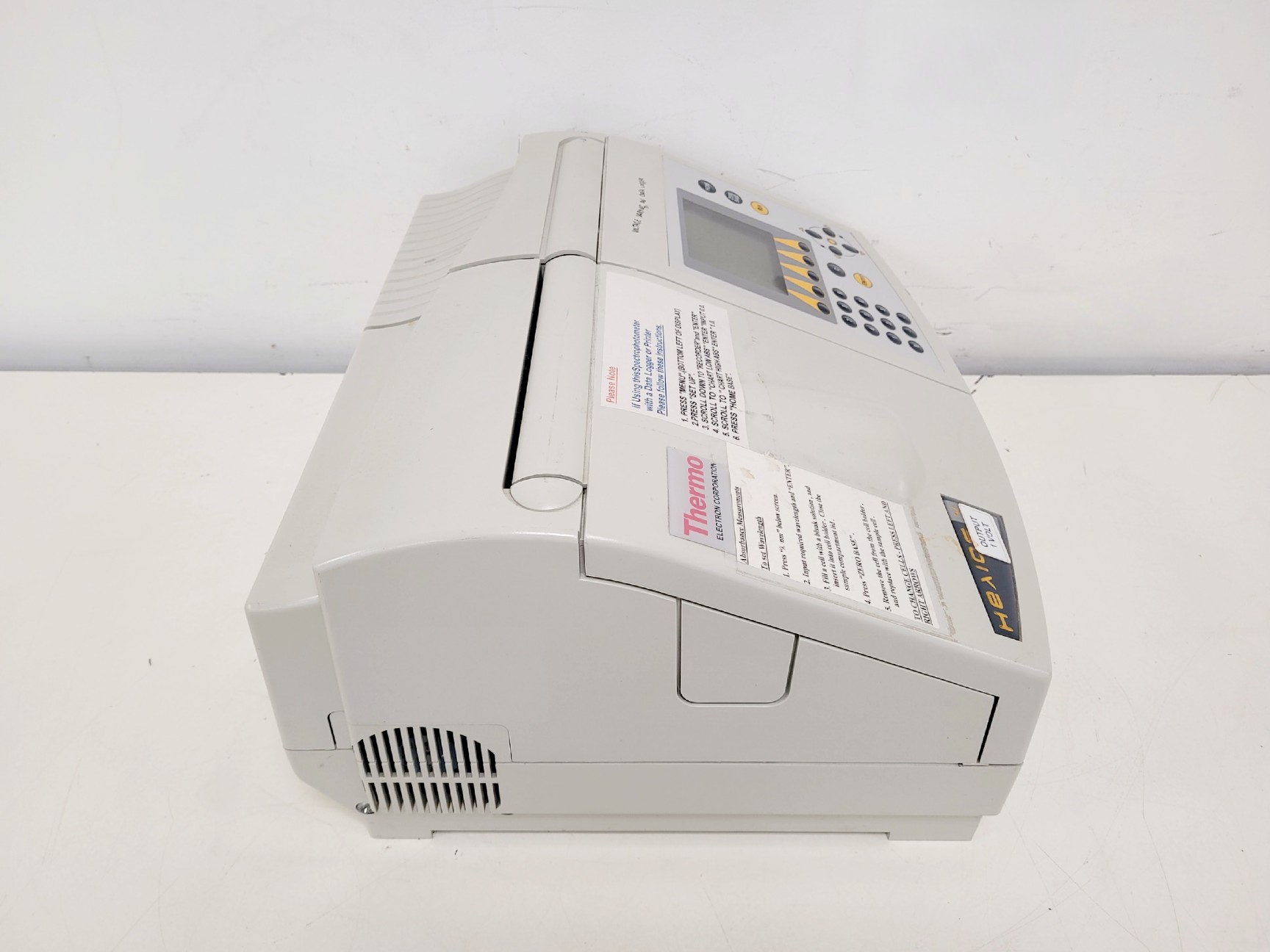 Image of Thermo Helios Gamma UV-Vis Spectrophotometer Lab
