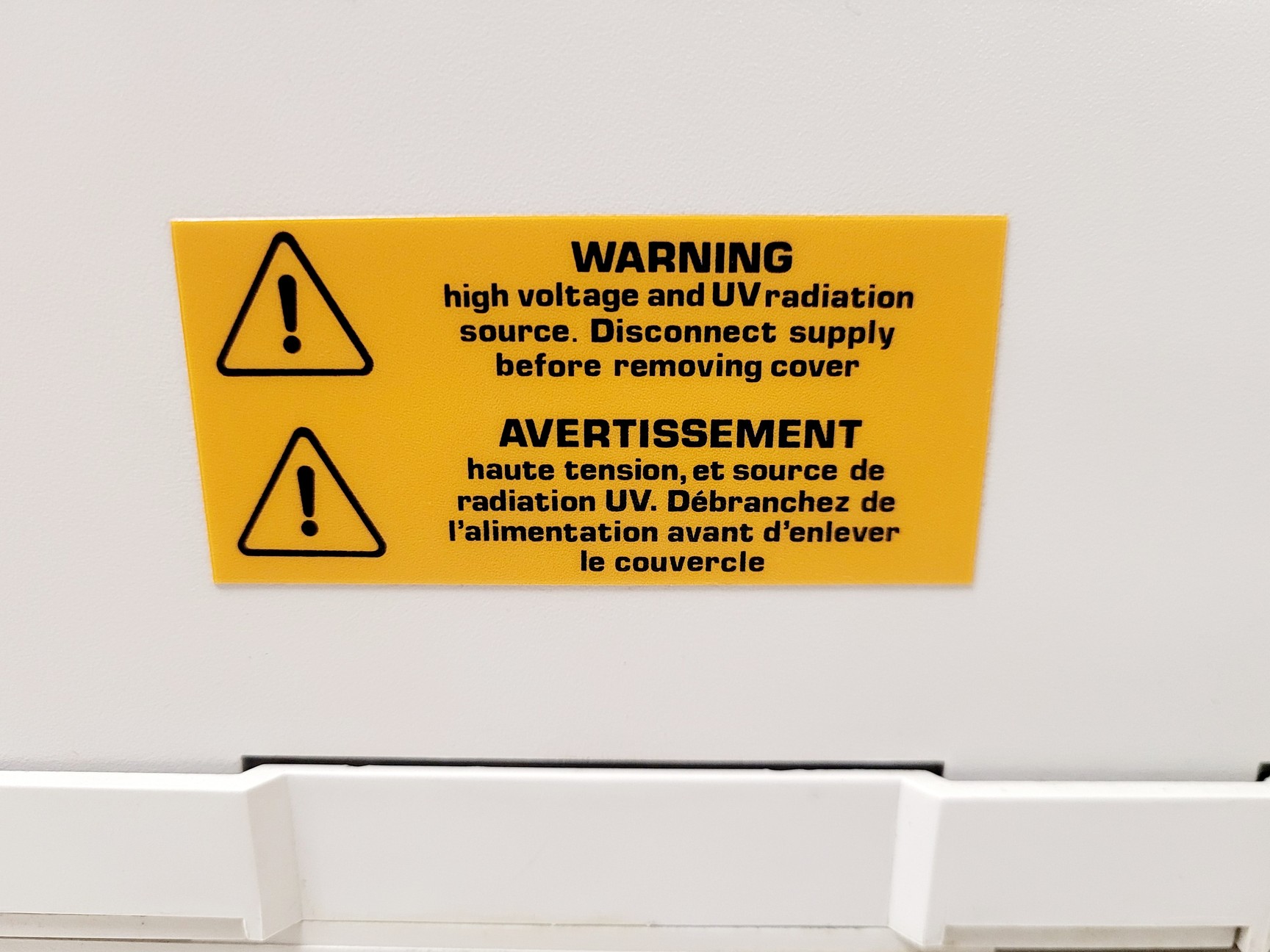 Image of Thermo Helios Gamma UV-Vis Spectrophotometer Lab