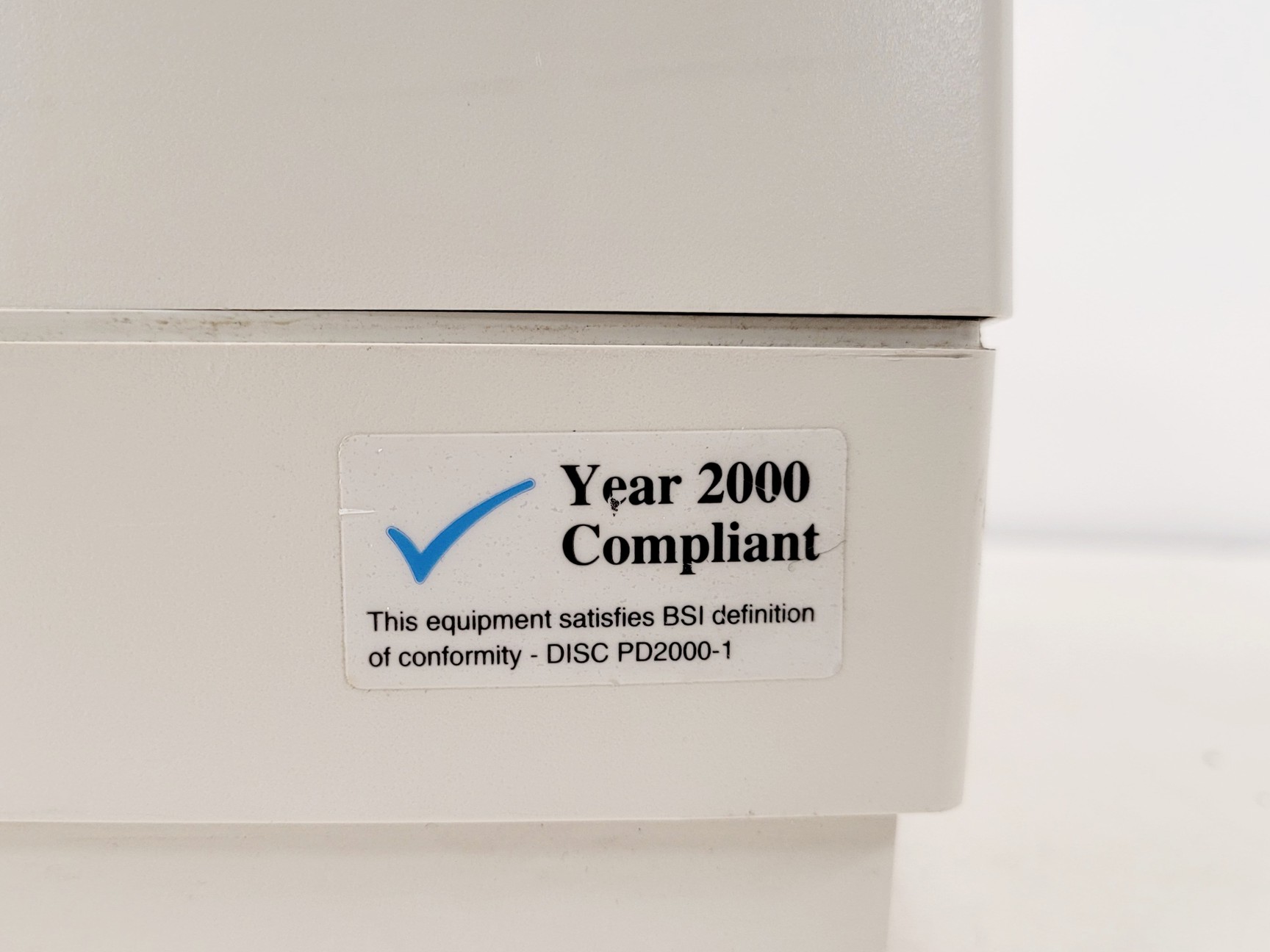 Image of Unicam Helios Gamma UV-VIS Spectrophotometer Lab