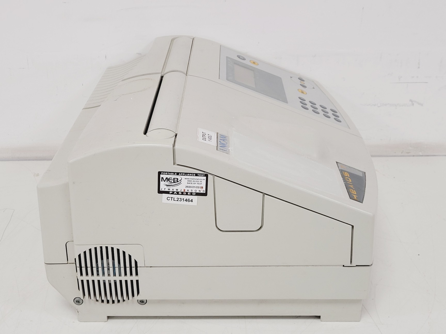 Image of Unicam Helios Gamma UV-VIS Spectrophotometer Lab