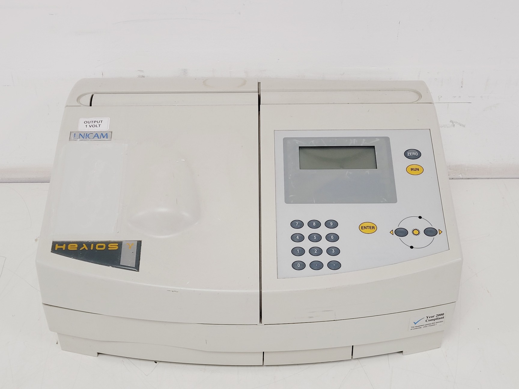 Image of Unicam Helios Gamma UV-VIS Spectrophotometer Lab