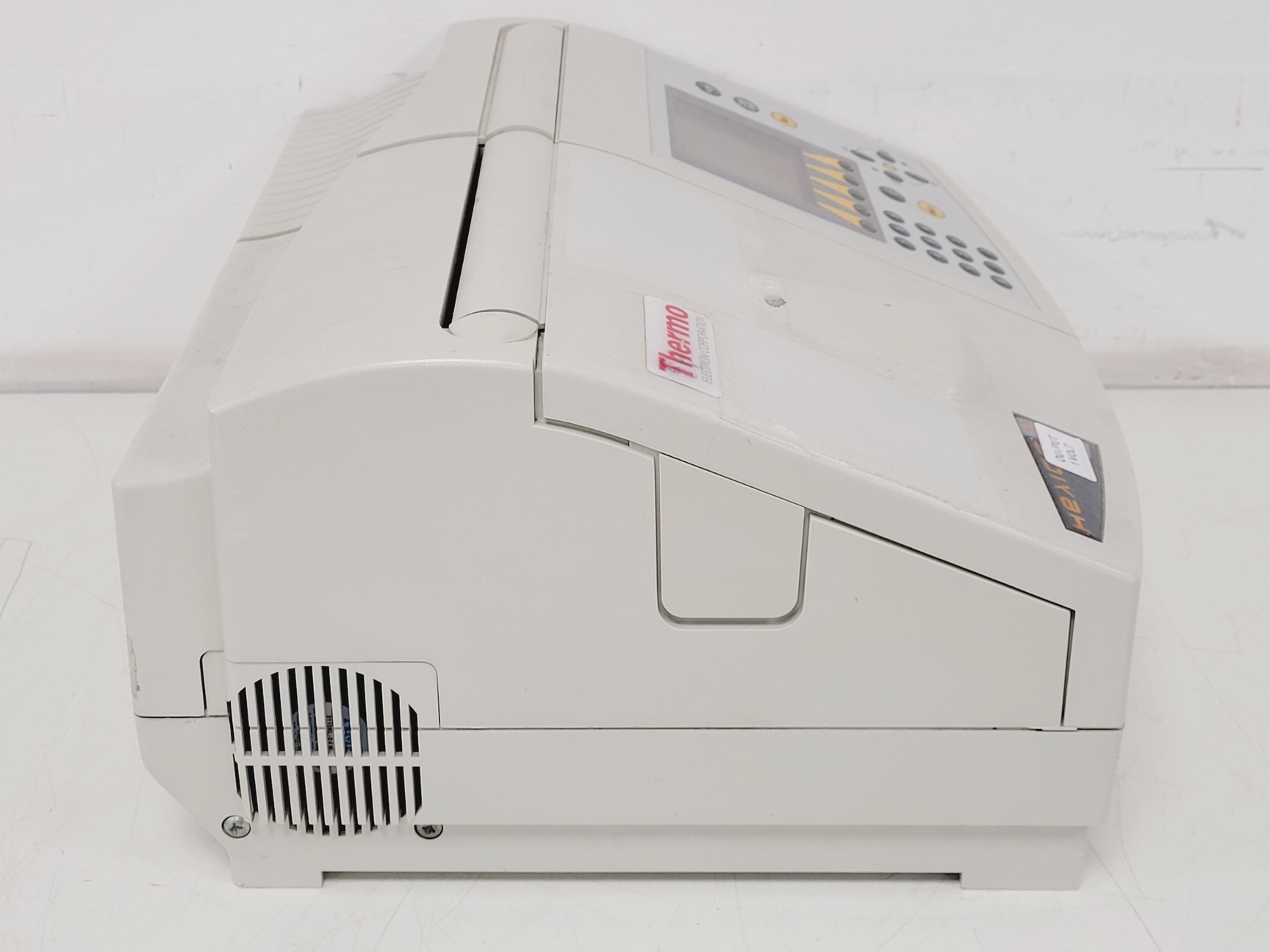Image of Thermo Electron Corporation Helios Gamma UV-VIS Spectrophotometer Lab