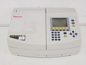 Thumbnail image of Thermo Electron Corporation Helios Gamma UV-VIS Spectrophotometer Lab