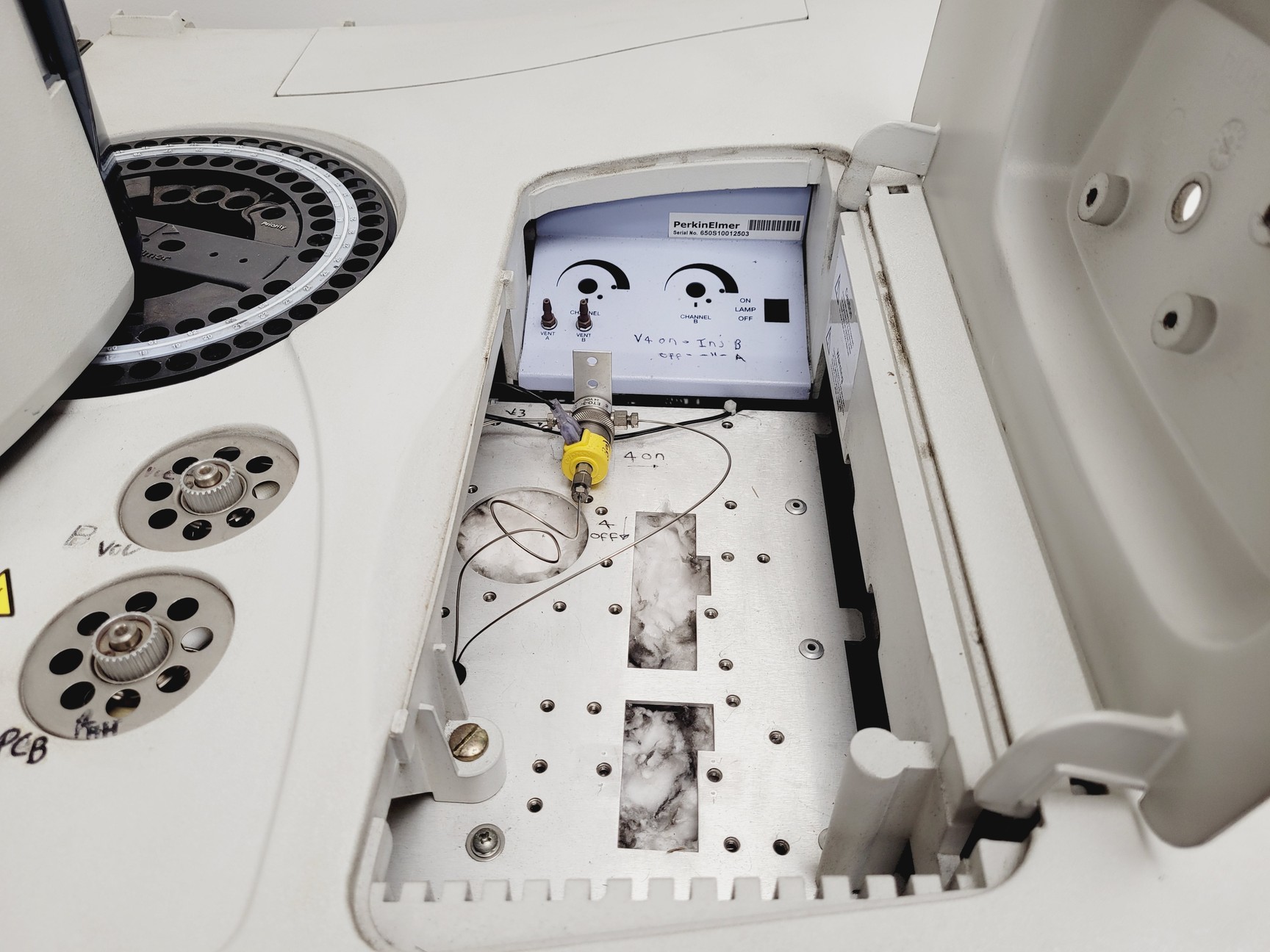 Image of Perkin Elmer Clarus 500 GC-MS System with Clarus 560 MS, PC & Edwards RV3 Pump