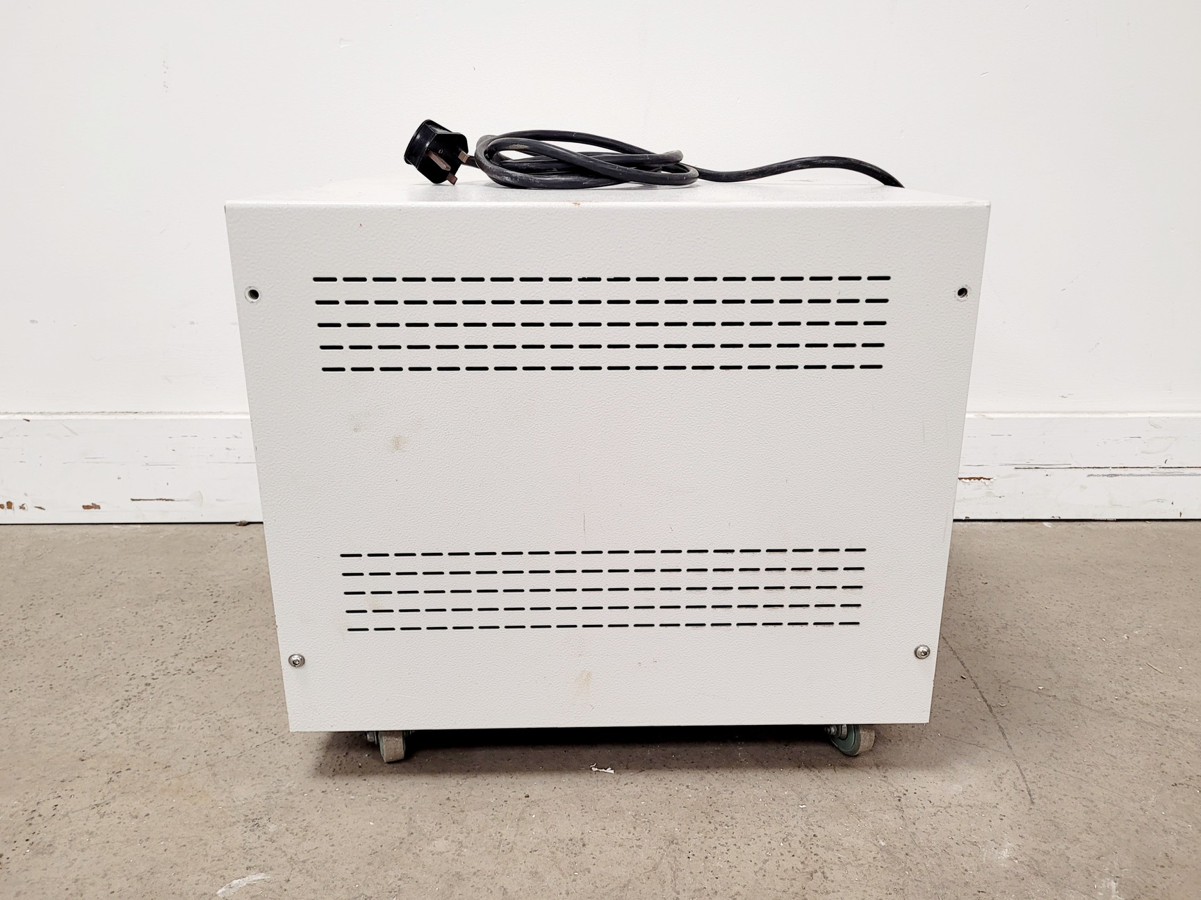 Image of  Oxford Cryosystems Cryodrive 2.0 Helium Compressor Model - 972B000A