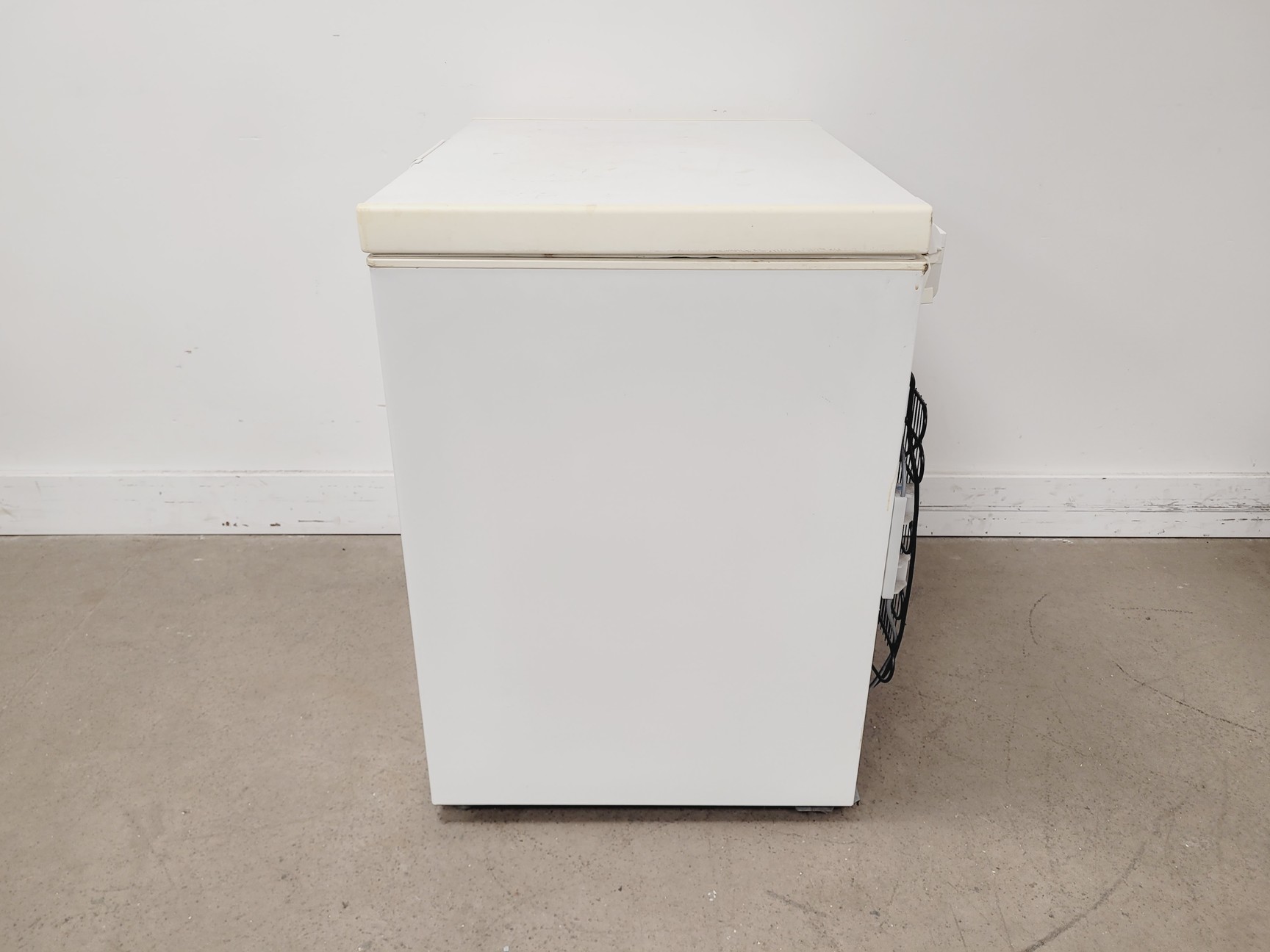 Image of Proline PLC218W Chest Freezer