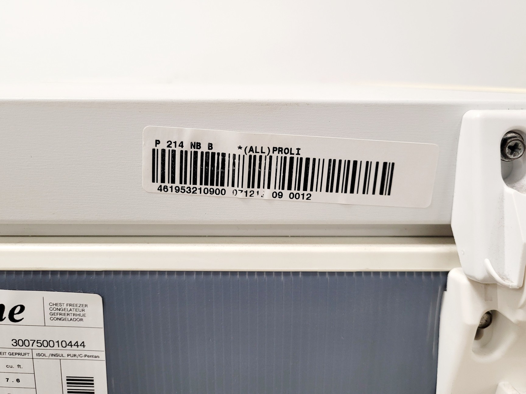 Image of Proline PLC218W Chest Freezer