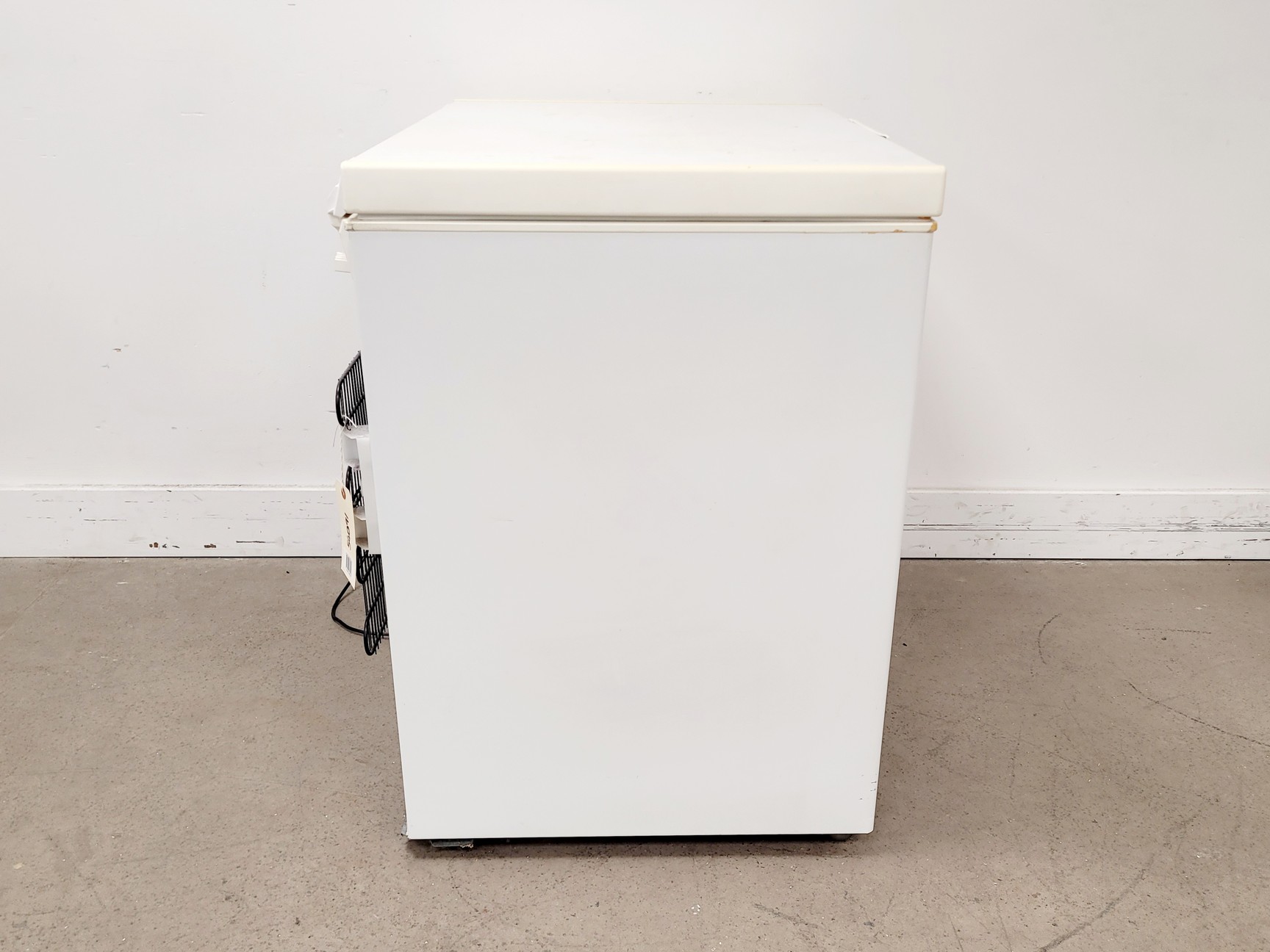 Image of Proline PLC218W Chest Freezer