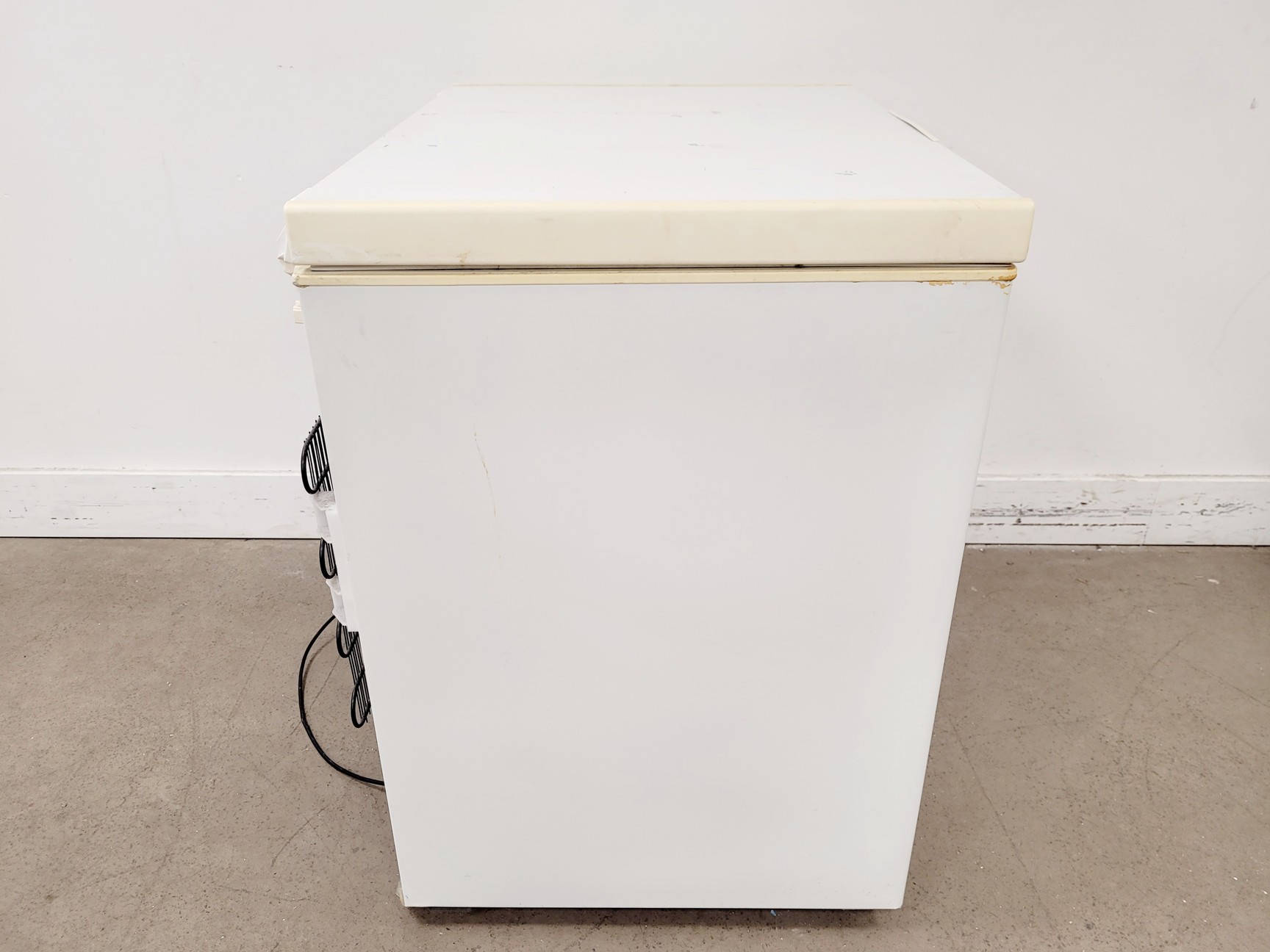 Image of Proline PLC218W Chest Freezer