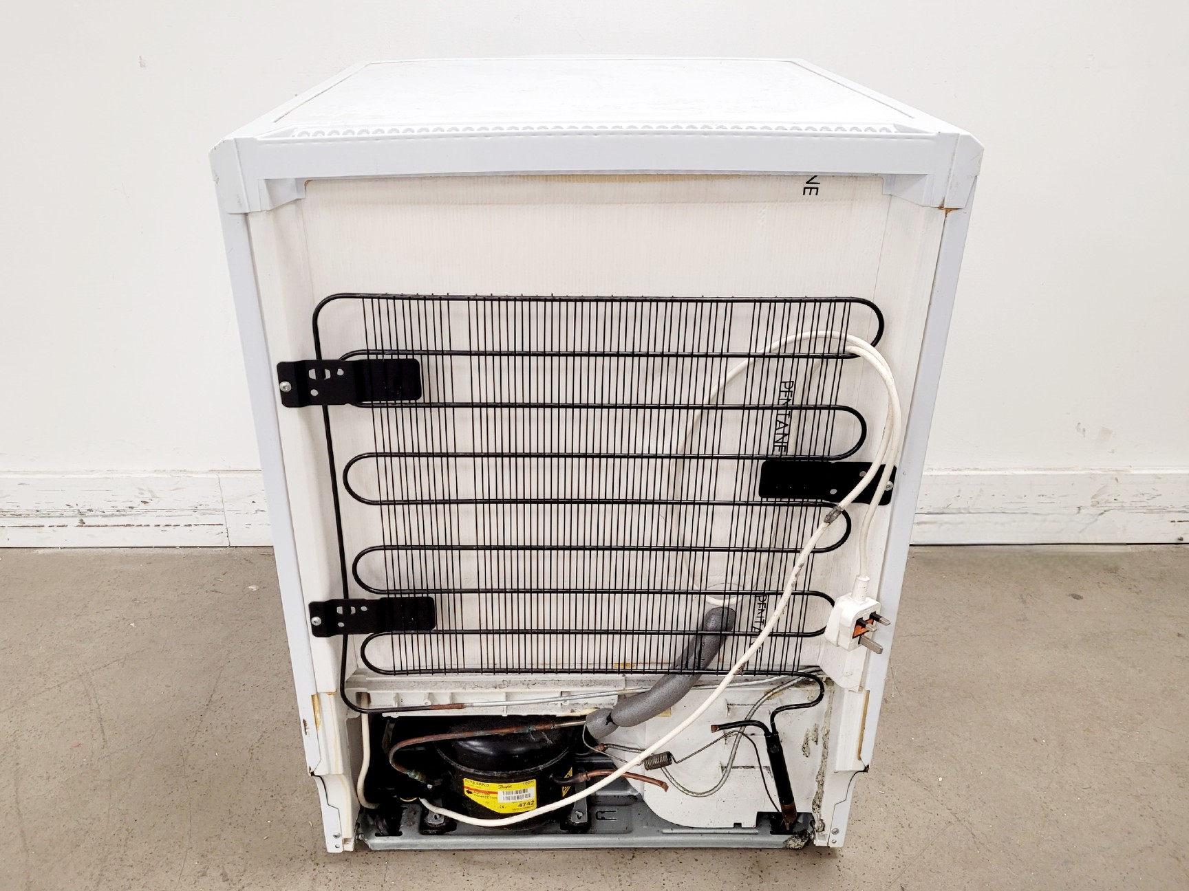 Image of Hotpoint RZA34P Freezer