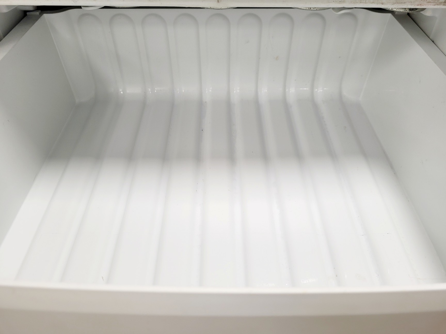 Image of Hotpoint RZA34P Freezer