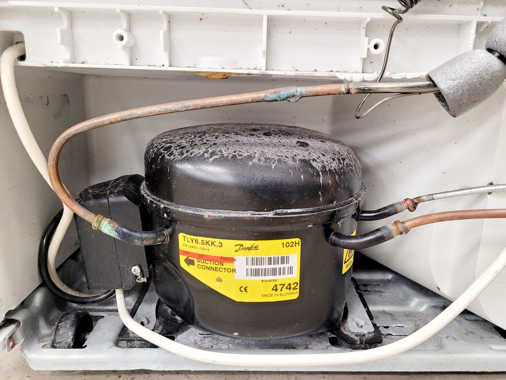 Image of Hotpoint RZA34P Freezer