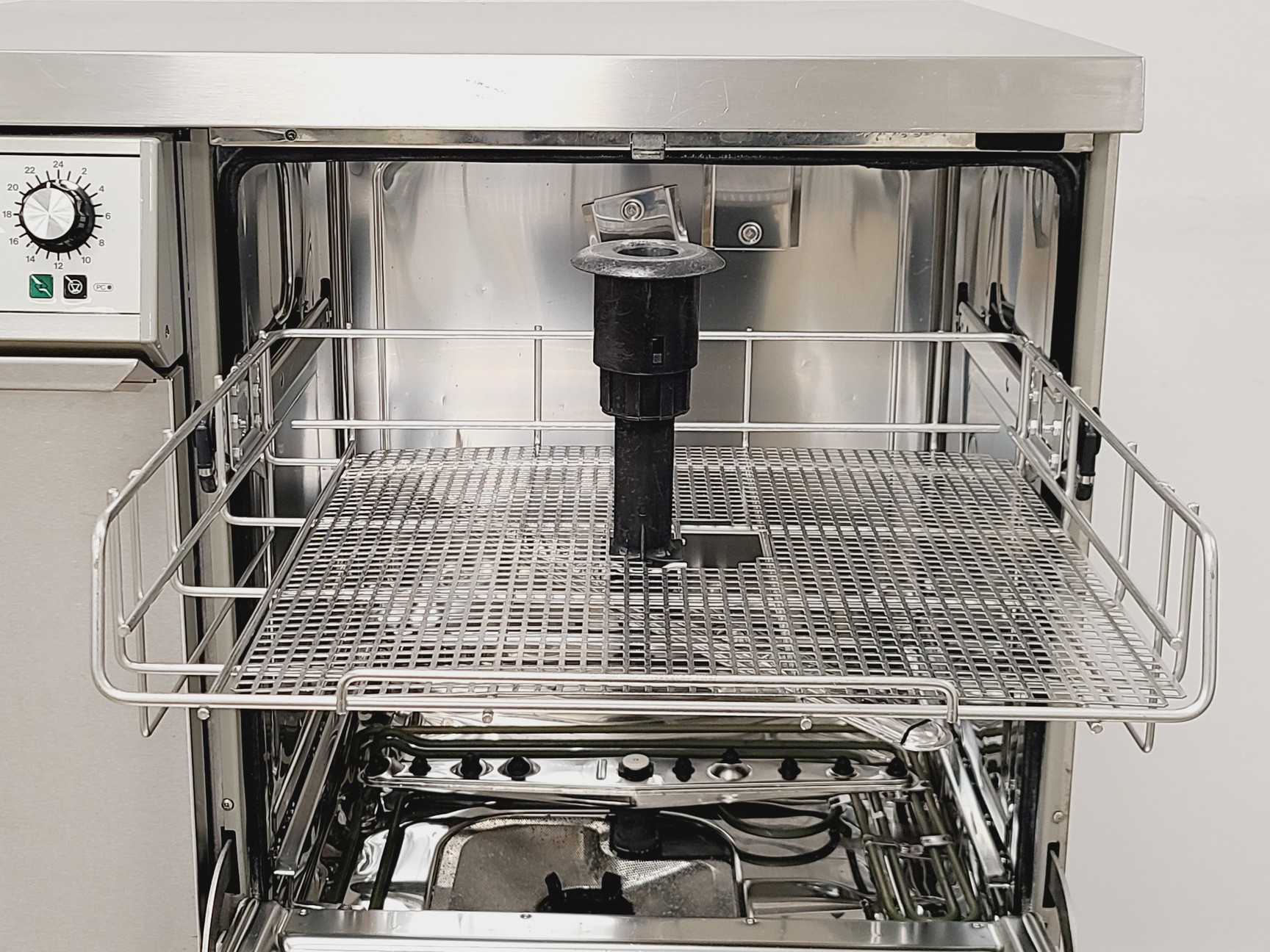 Image of Miele G 7836 CD Glassware Washer