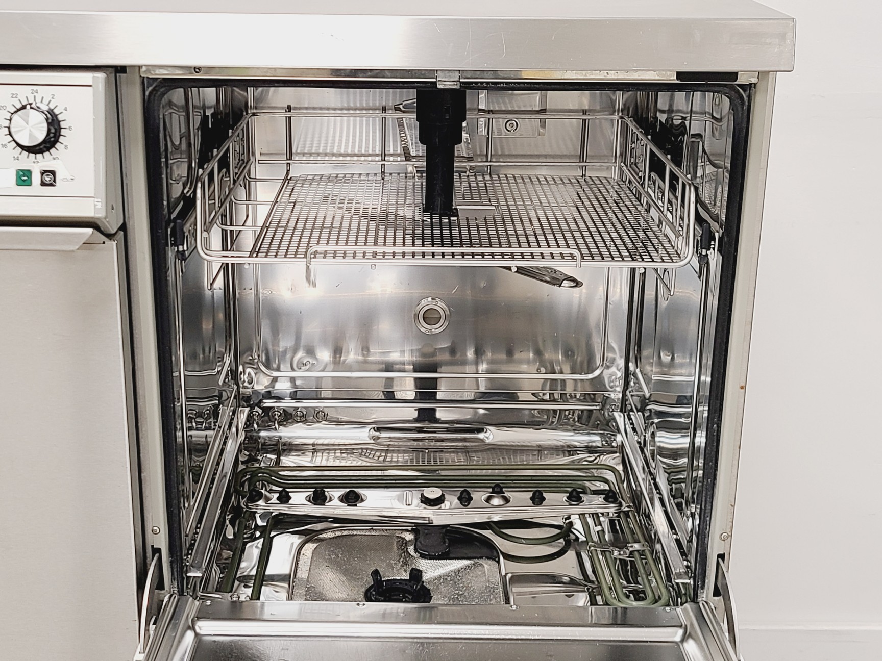 Image of Miele G 7836 CD Glassware Washer