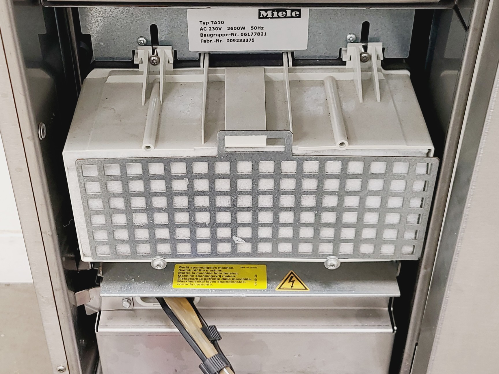 Image of Miele G 7836 CD Glassware Washer