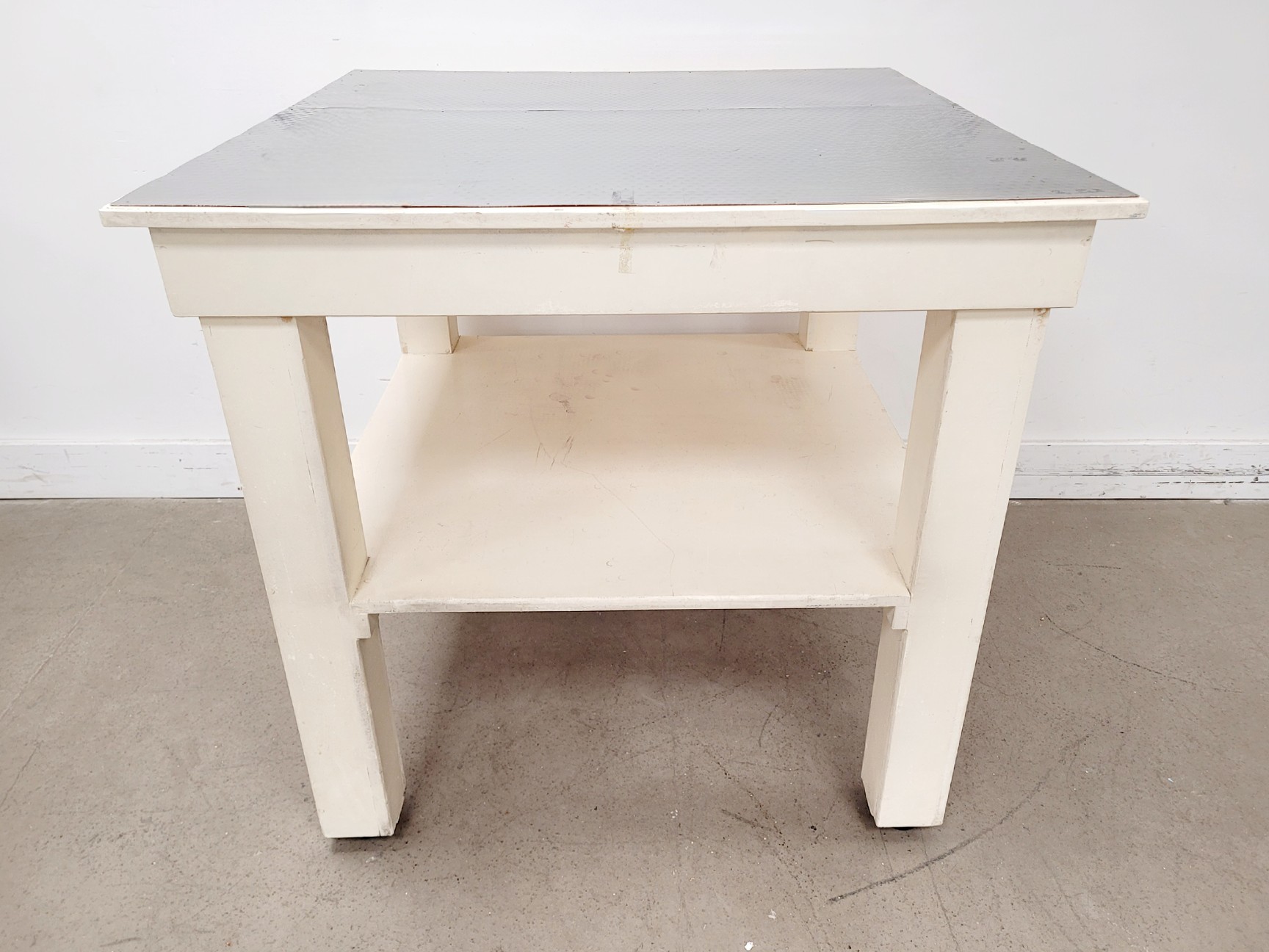Image of Wooden Lab Bench 100 x 100cm