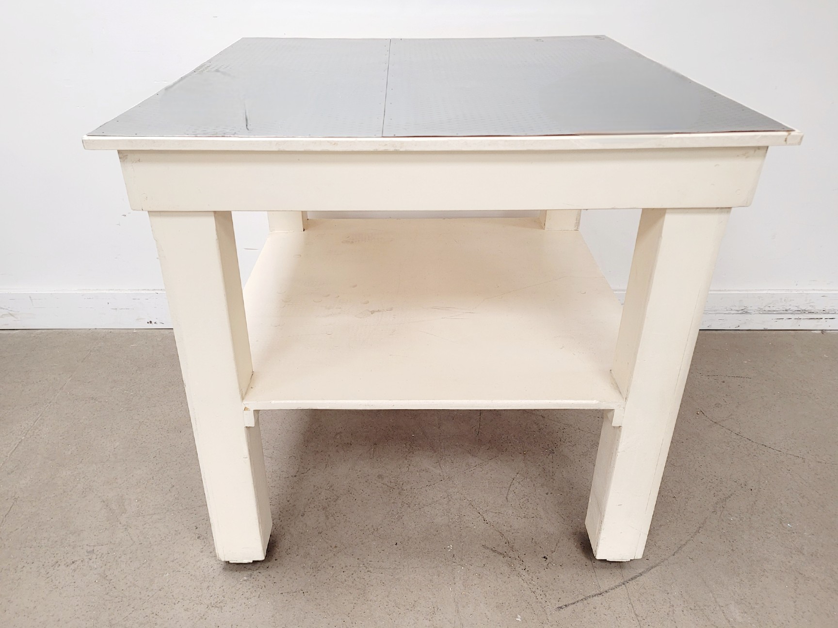 Image of Wooden Lab Bench 100 x 100cm