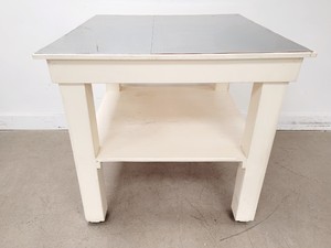 Thumbnail image of Wooden Lab Bench 100 x 100cm